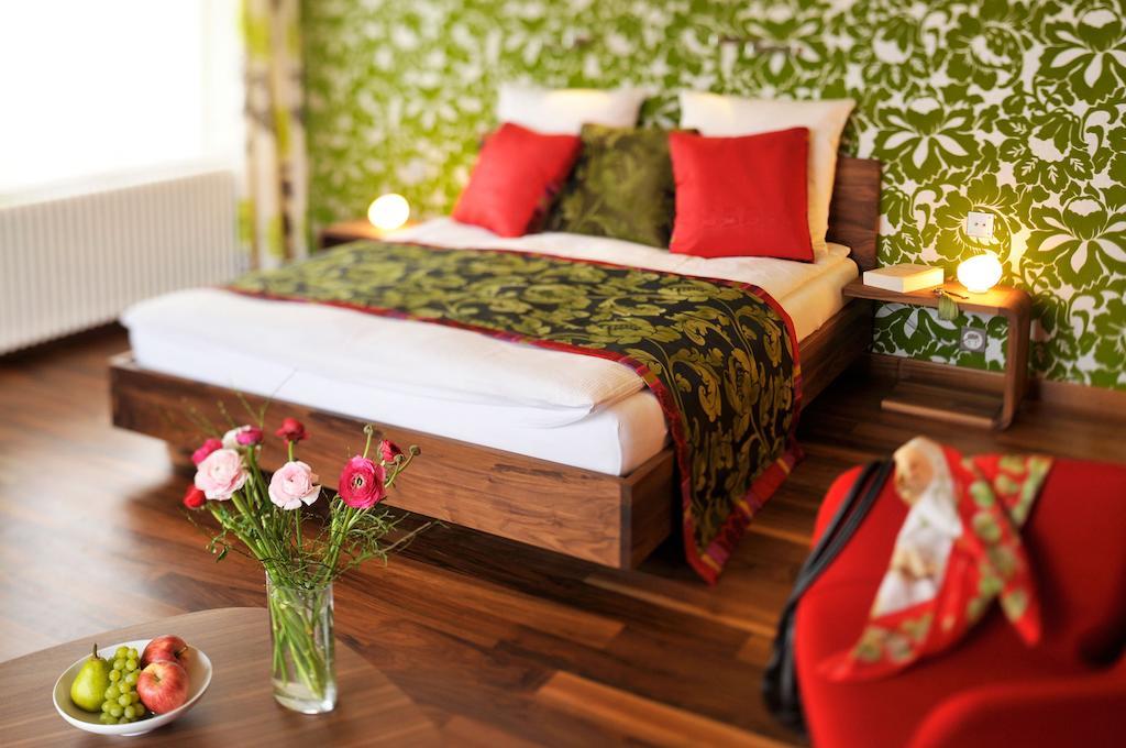 La Belle Saison Bed & Breakfast Mollens  Room photo