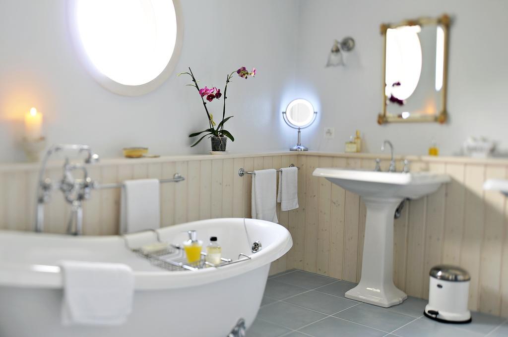 La Belle Saison Bed & Breakfast Mollens  Room photo